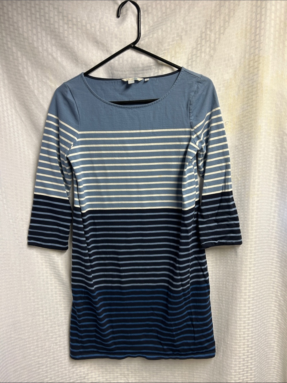 Boden Light/Dark Blue Knit Dress w/stripes.